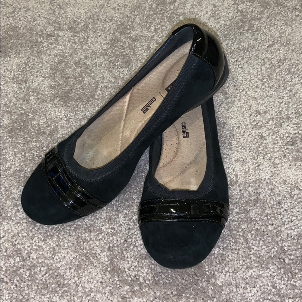 Clarks black ballet flats